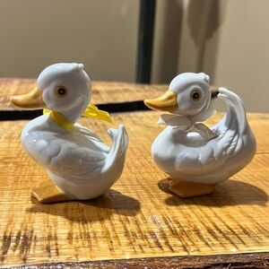 Vintage Homco 1414 Duck Figurines with Ribbons | Made in Taiwan | 3 in.